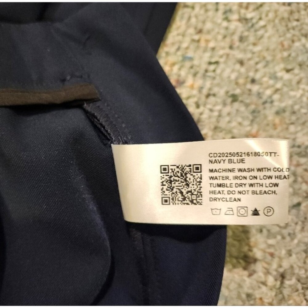 Navy Blue Pleated Midi Skirt Size M - Picture 4 of 7